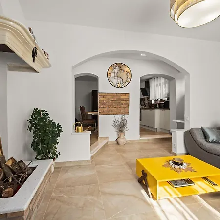 بيت للعطل Family Friendly House With A Swimming Pool - 24669 روفينج
