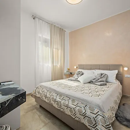 بيت للعطل Family Friendly House With A Swimming Pool - 24669